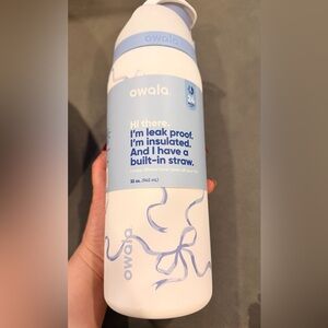 Owala 32 oz Insulated Water Bottle - Light Blue & White